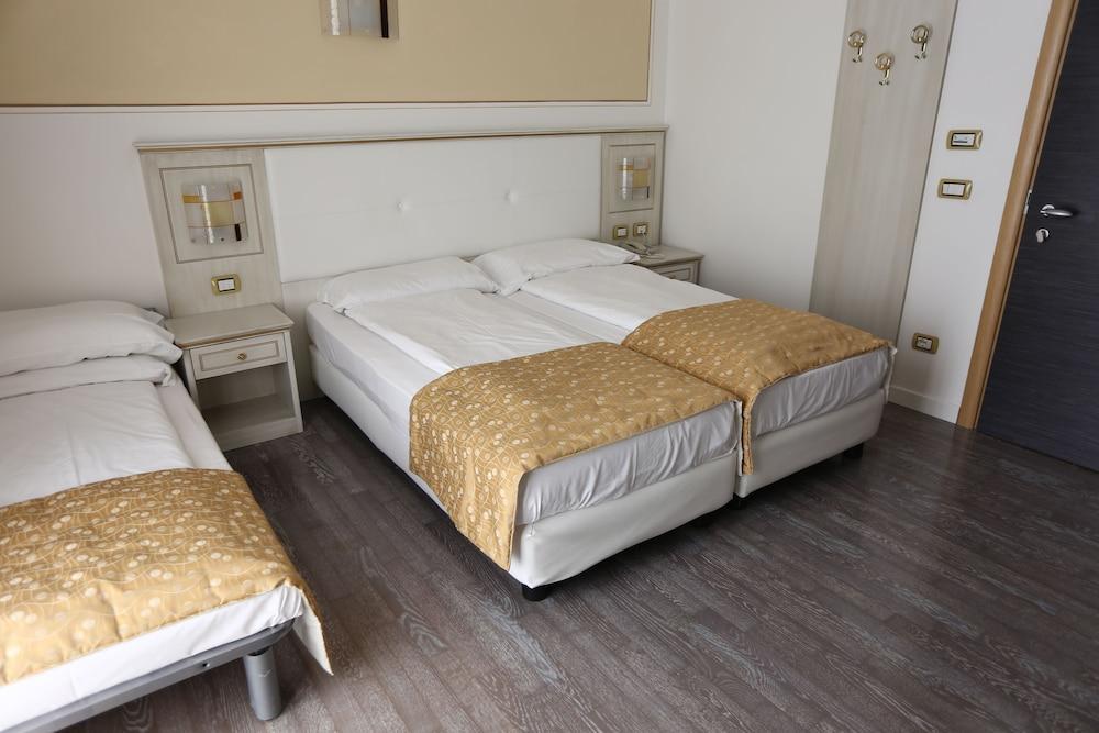 Hotel Lido Blu - Surf & Bike Torbole Sul Garda Exterior foto