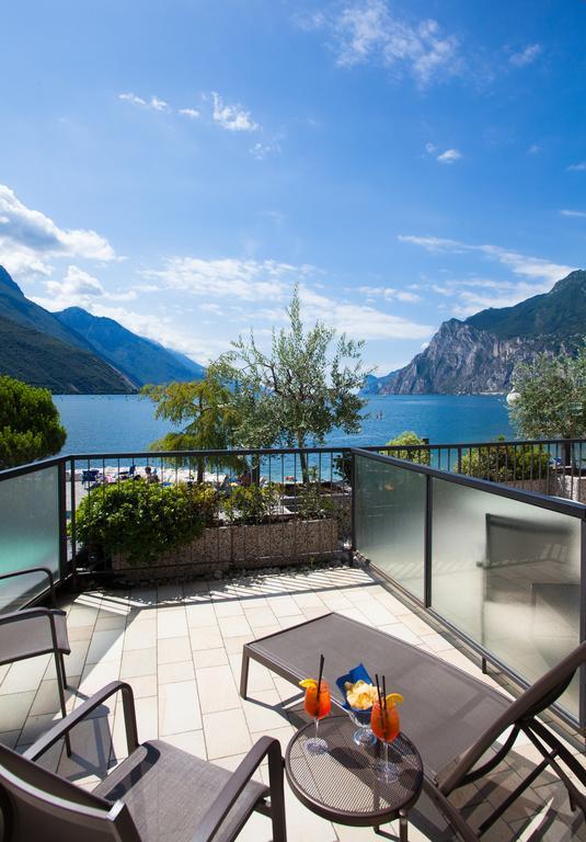 Hotel Lido Blu - Surf & Bike Torbole Sul Garda Exterior foto