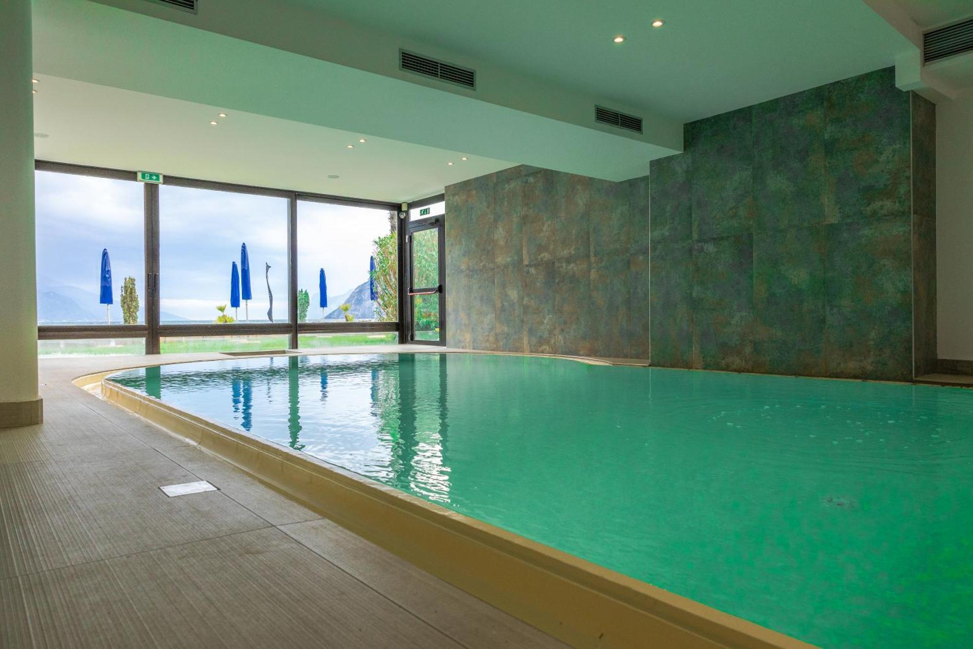 Hotel Lido Blu - Surf & Bike Torbole Sul Garda Exterior foto