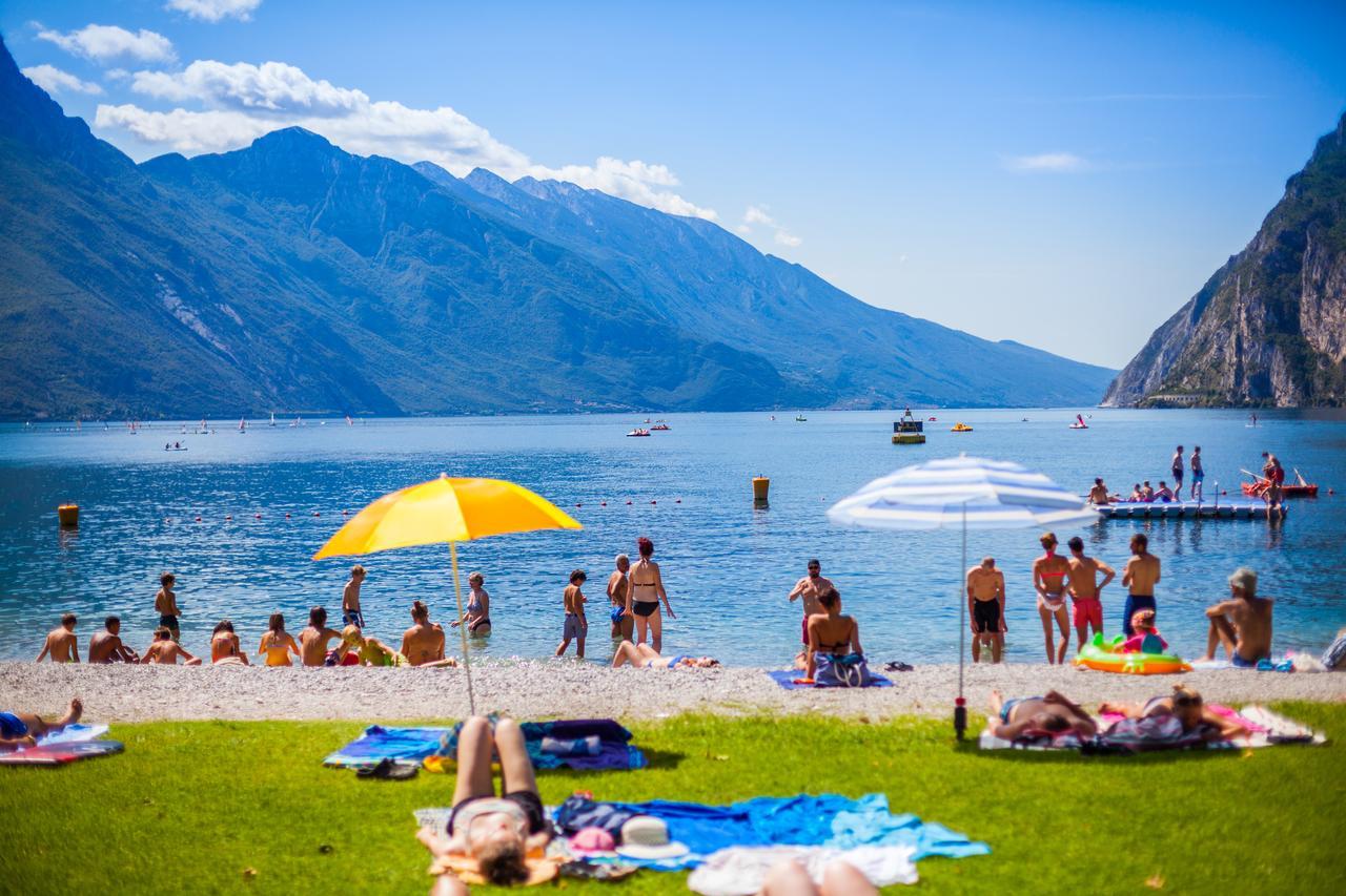 Hotel Lido Blu - Surf & Bike Torbole Sul Garda Exterior foto