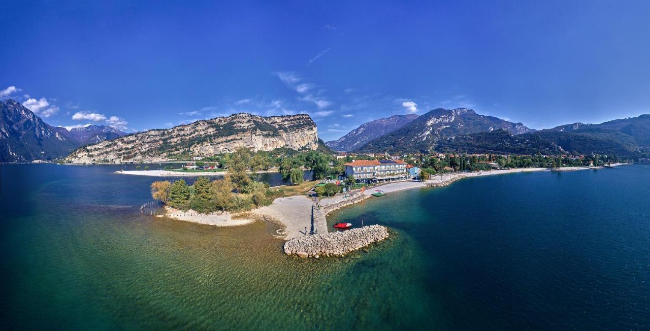 Hotel Lido Blu - Surf & Bike Torbole Sul Garda Exterior foto