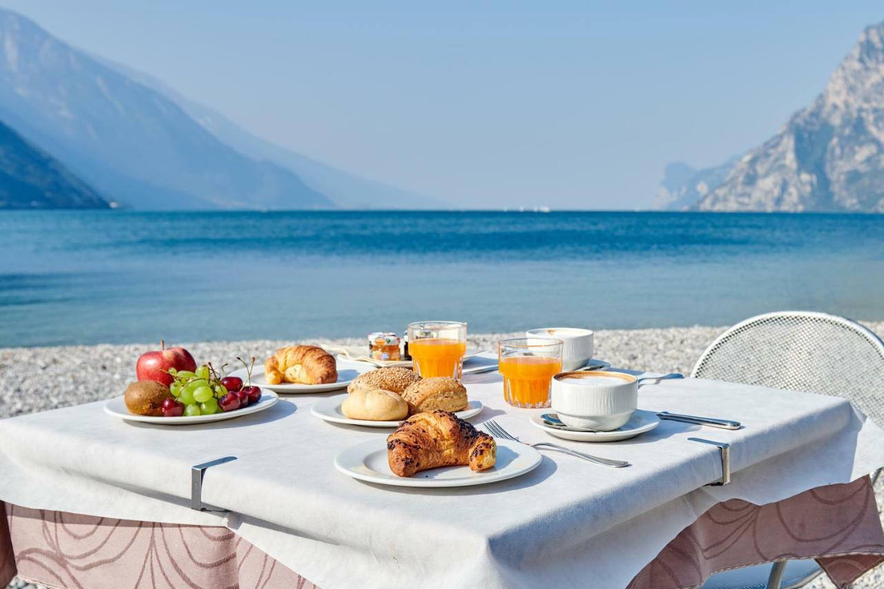 Hotel Lido Blu - Surf & Bike Torbole Sul Garda Exterior foto